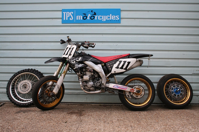 crf450sm.jpg