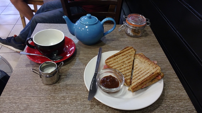 BikeStop%20cafe%2025-8-2018