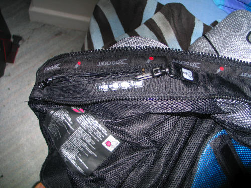 right_pocket.jpg