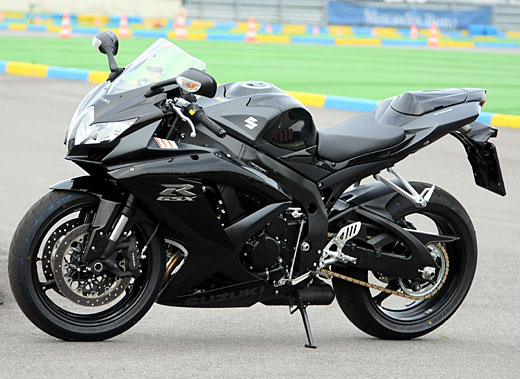 suzukigsxr750k8-10219-017-f.jpg