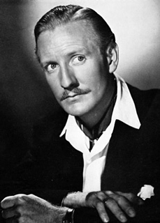 leslie_phillips.jpg