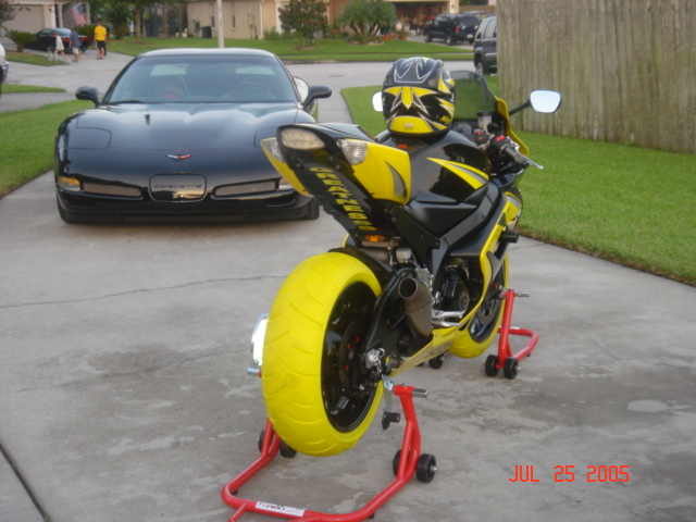 Yellow_tires_3.jpg